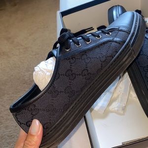GUCCI Black GG Canvas and Leather Sneaker